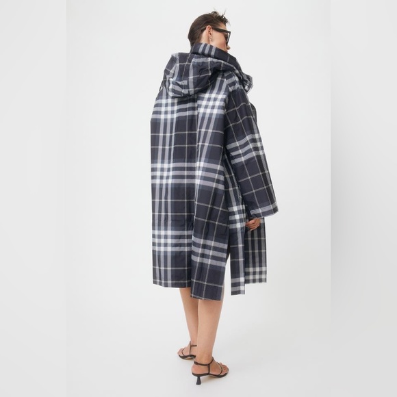 H&M Rain Coat - Picture 15 of 15